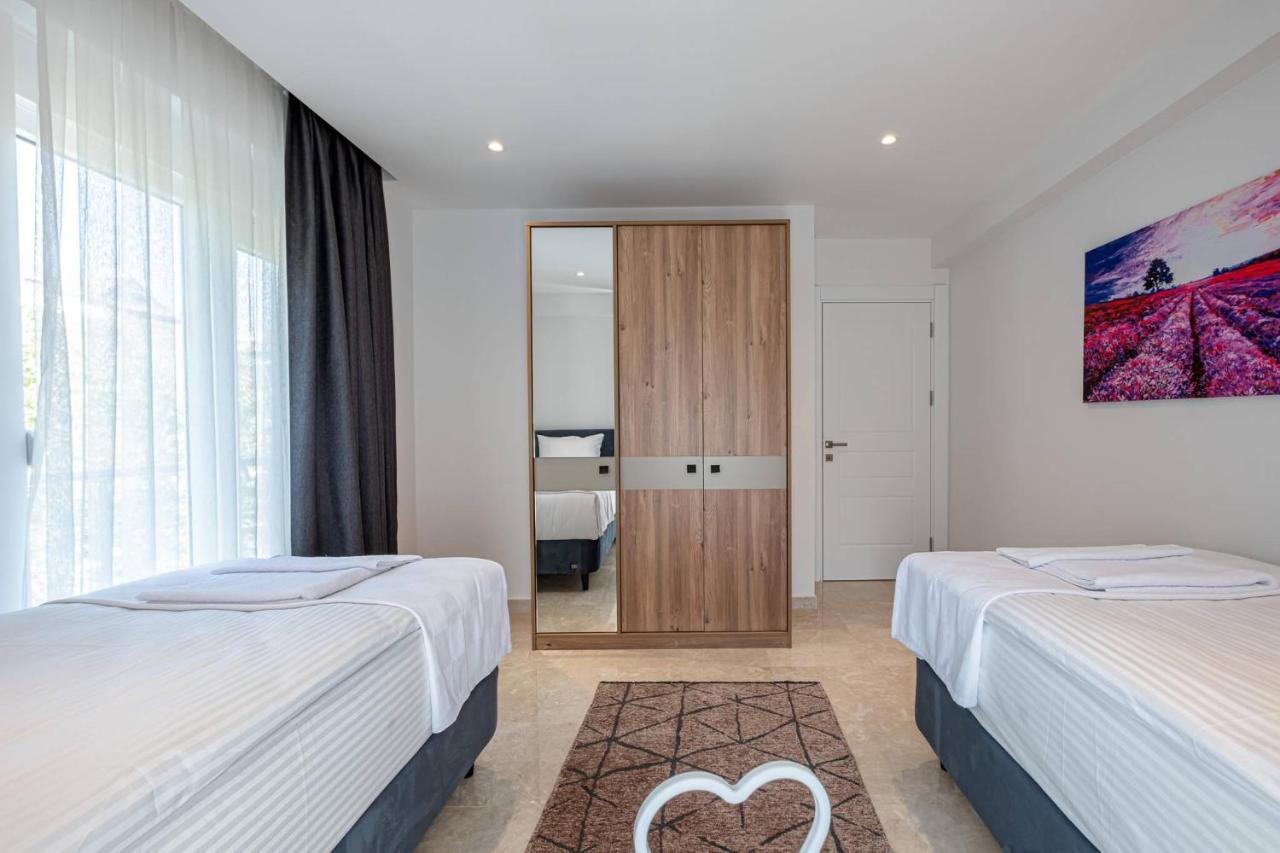 Belek Deluxe Suit Exteriör bild