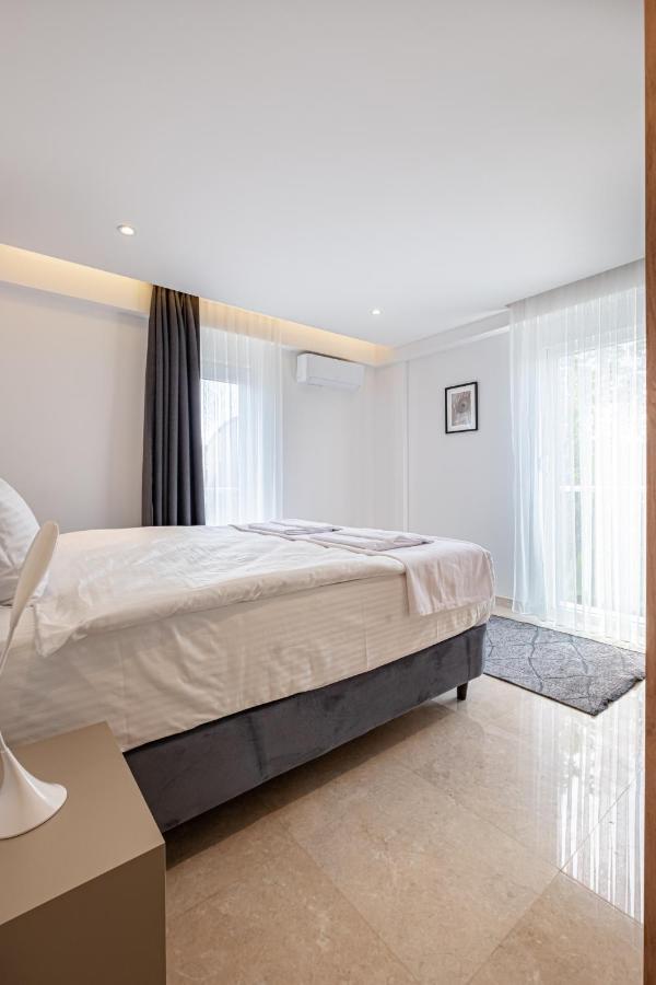 Belek Deluxe Suit Exteriör bild